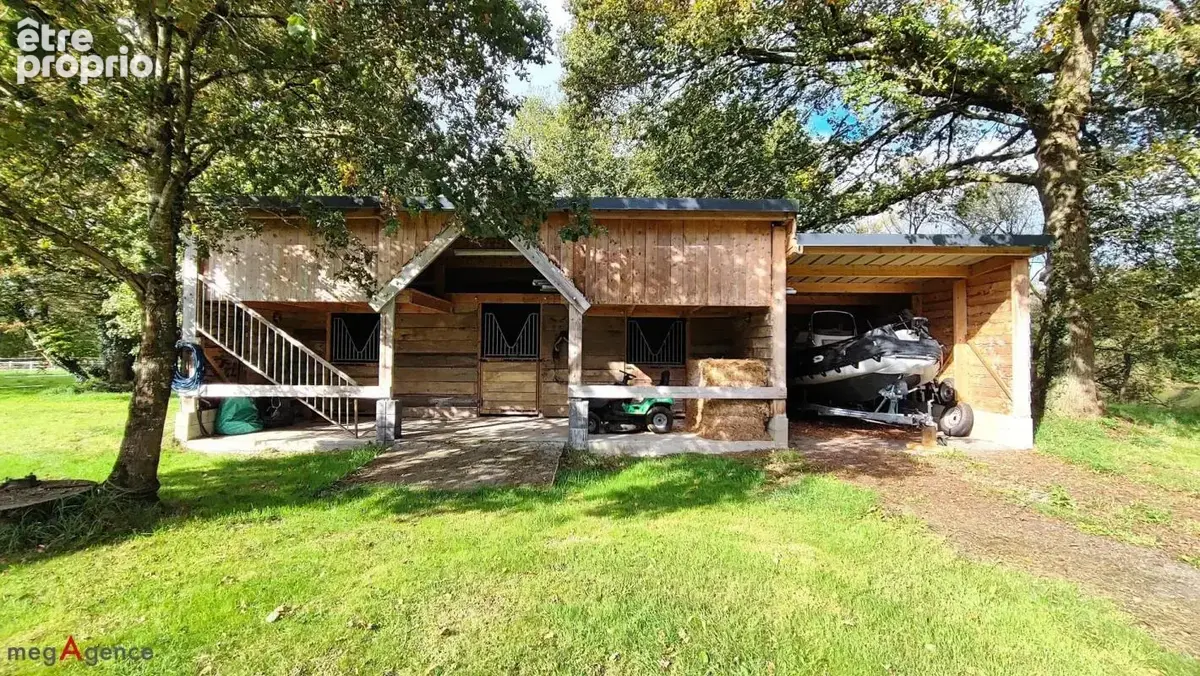 Ensemble immobilier de 3 maisons sur 3 hectares - photo 10