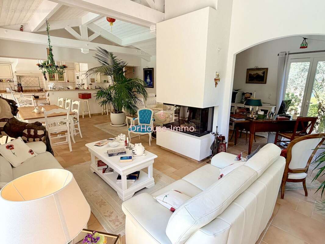 Maison 146 m² à Cotignac  - photo 41