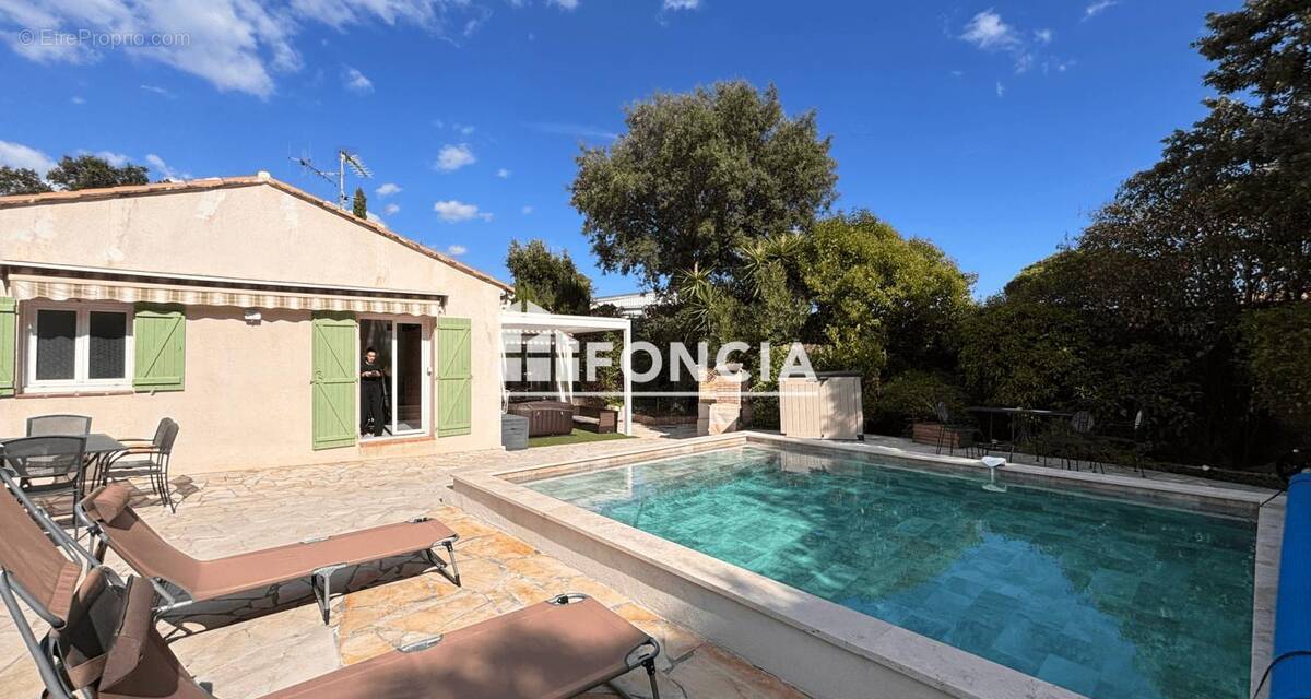Maison à FREJUS
