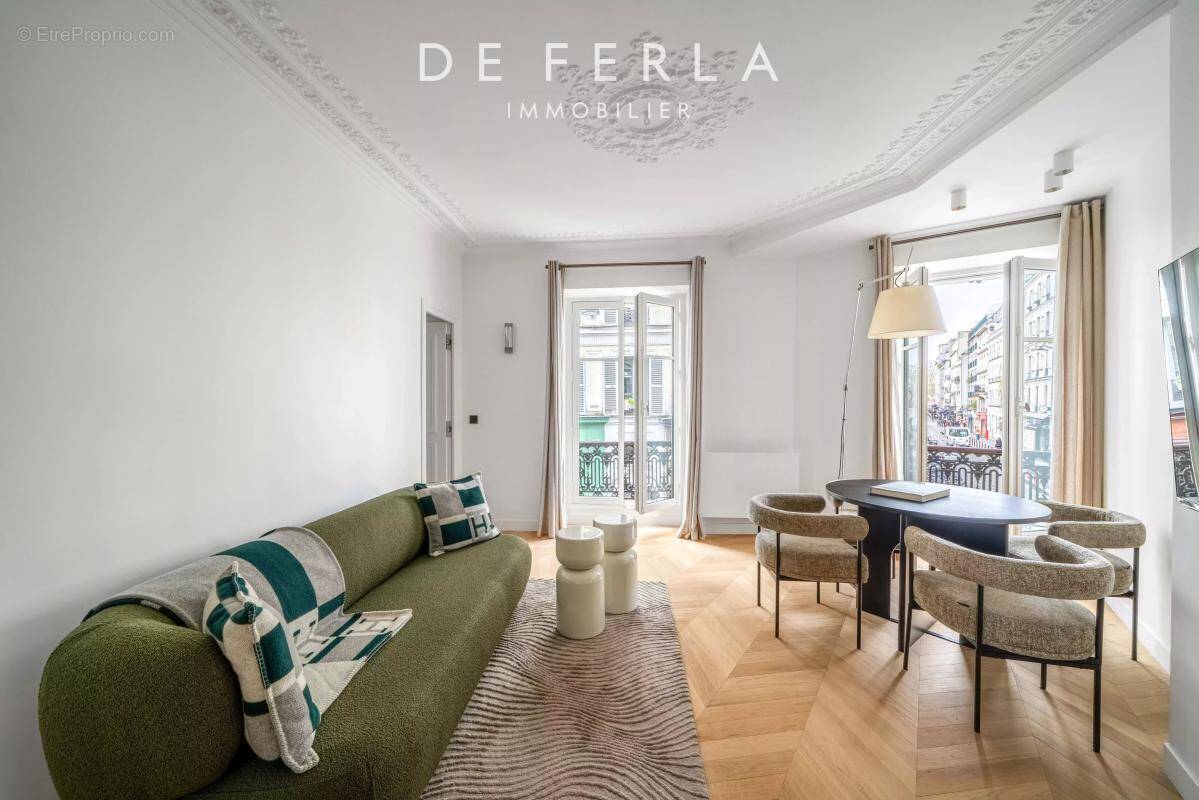 Appartement à PARIS-18E