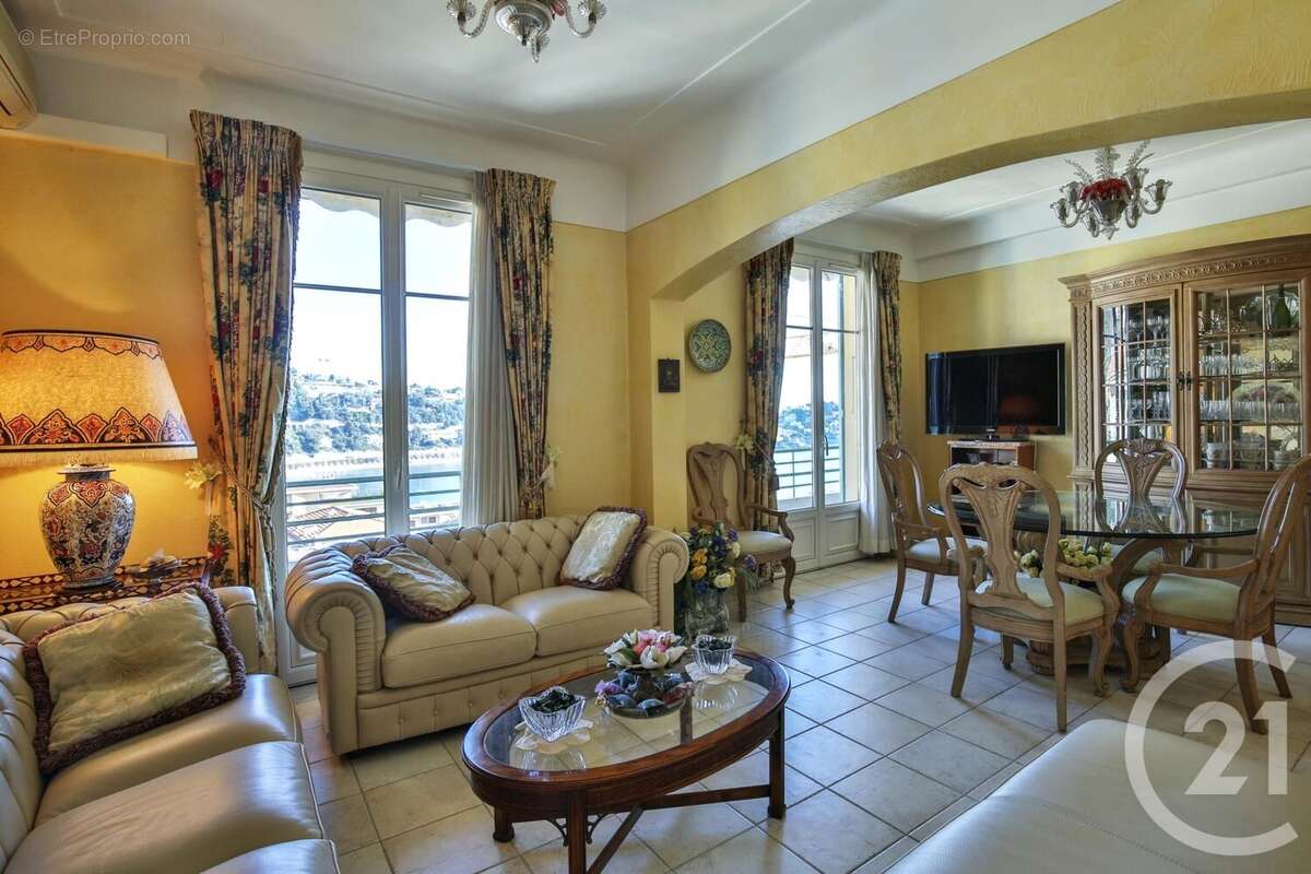 Appartement à VILLEFRANCHE-SUR-MER