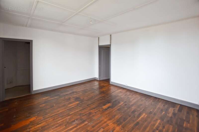 Appartement à ANTULLY