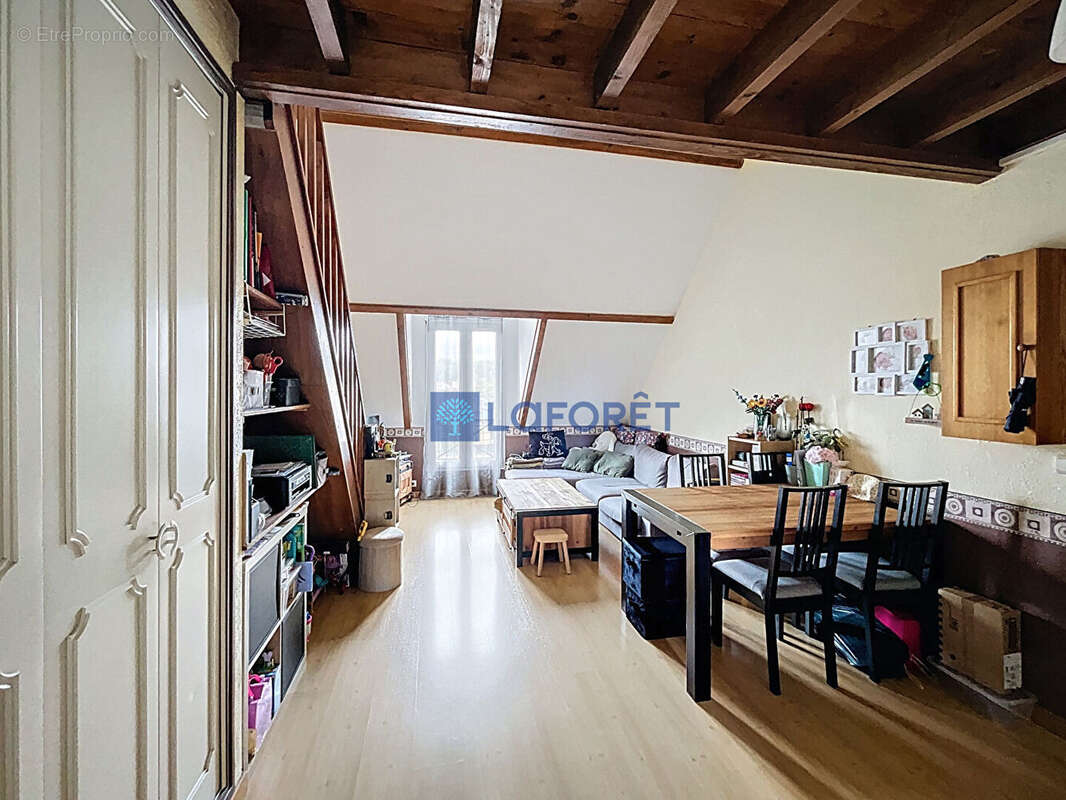 Appartement à MAISSE