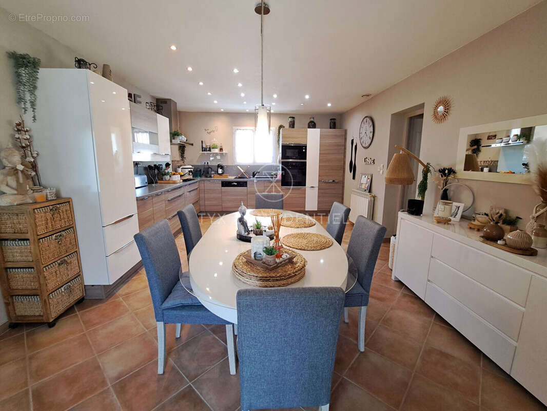 Maison à SAINT-REMY-DE-PROVENCE