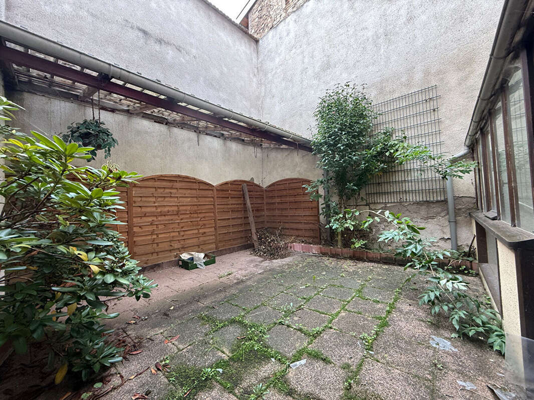 Maison à ROSIERES-AUX-SALINES