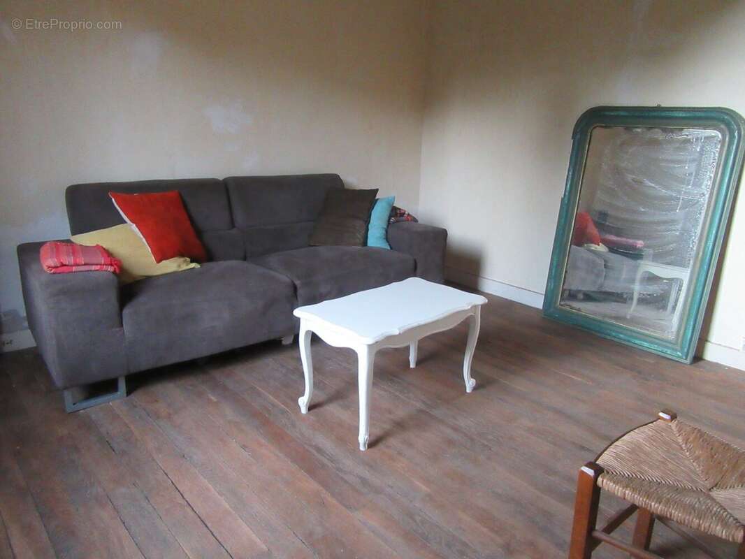 Maison 78 m² à Saint-Christophe-Vallon  - photo 5