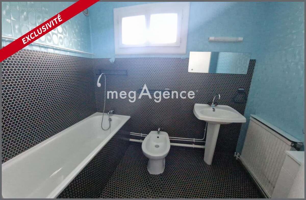 Appartement à MEYZIEU