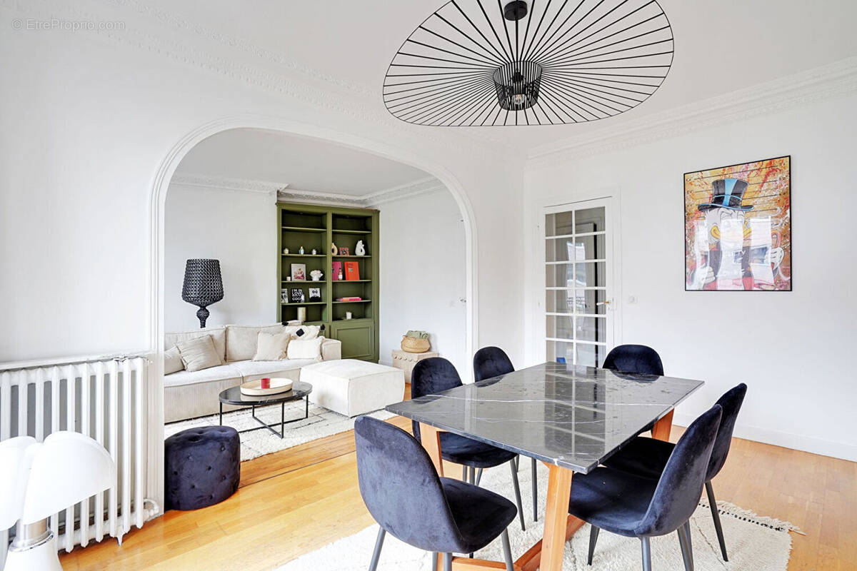 Appartement à LEVALLOIS-PERRET