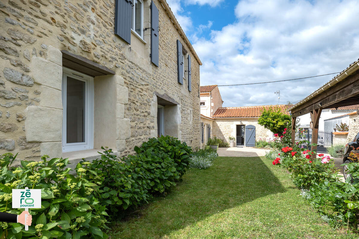 Maison à TRIAIZE