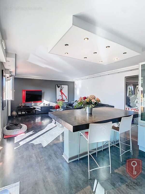 Appartement à REIGNIER