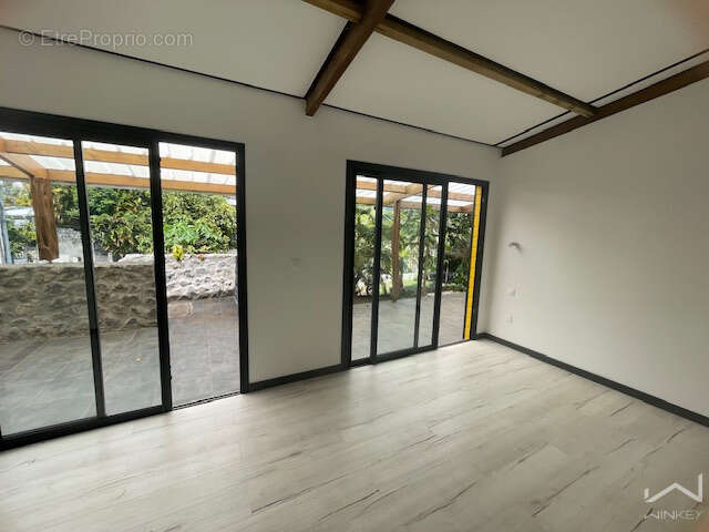Appartement à SAINTE-MARIE