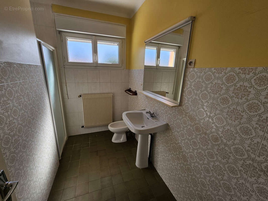 Maison de plain-pied   Centre-bourg de Paulx (44270) - photo 9