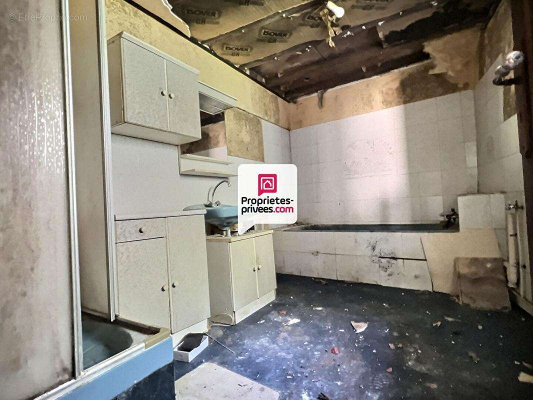 Maison T2/3 d'env. 98m² à réhabiliter en plein coeur du bourg de SAINT-AQUILIN (24110) - photo 5