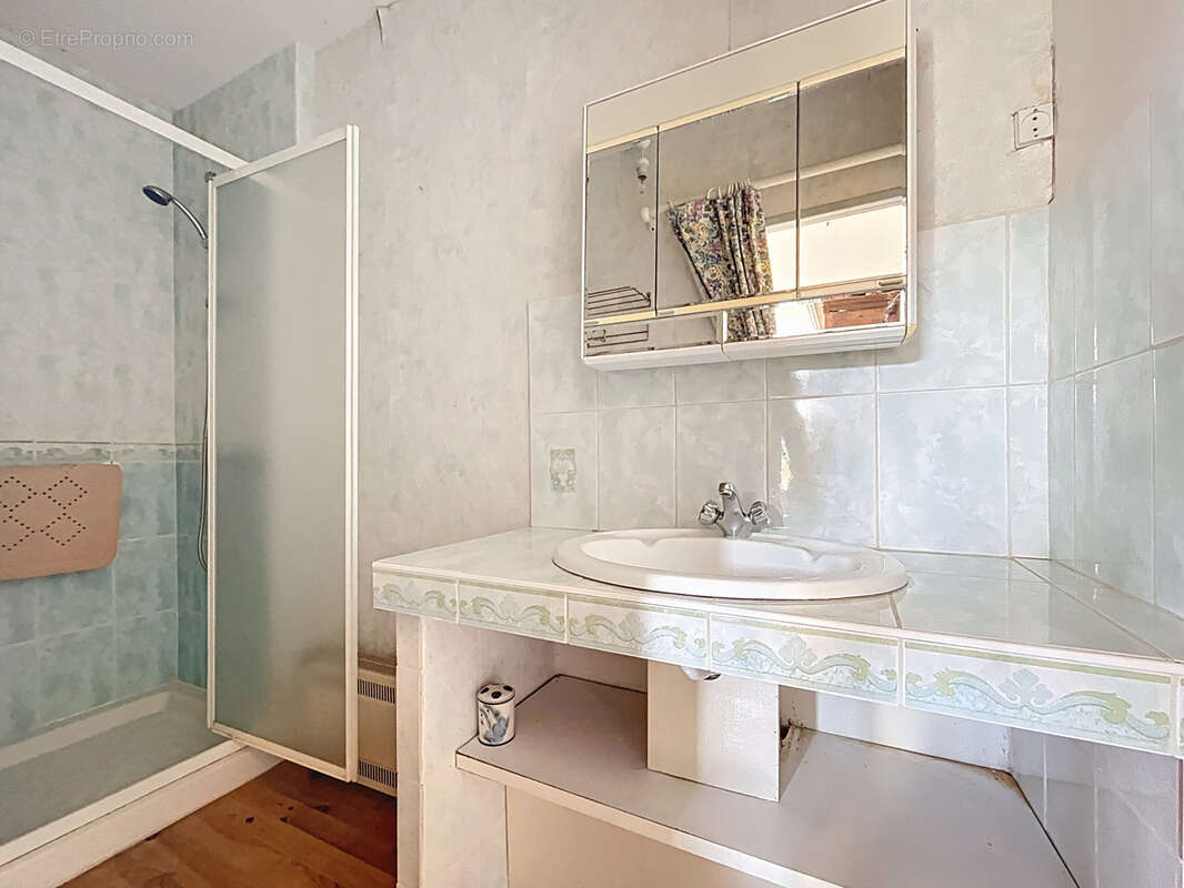 Maison à SAINT-JEAN-DE-SAVIGNY