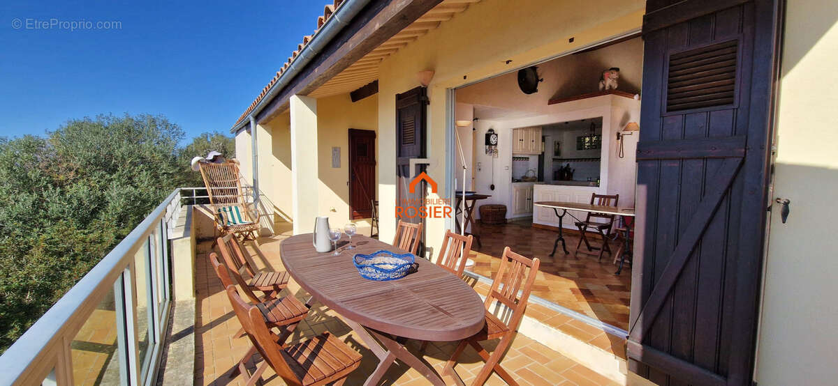 Maison à HYERES