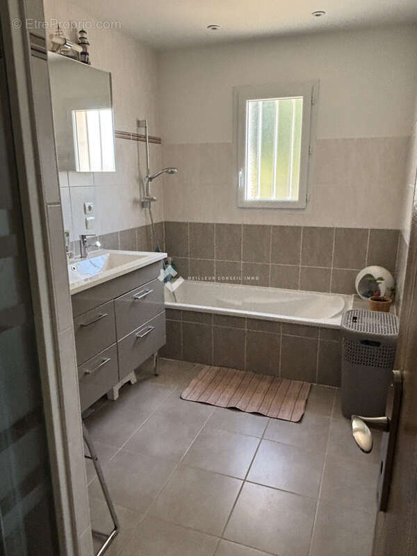 Maison 148 m² à Cisse  - photo 9