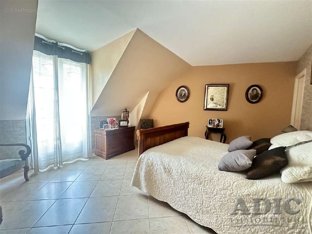 Maison à DAMMARTIN-EN-GOELE