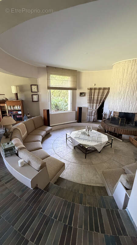 Belle maison d'archi année 70 à marlhes (42) de 214 m2 hab. sur terrain de 6 325 m2 - photo 9