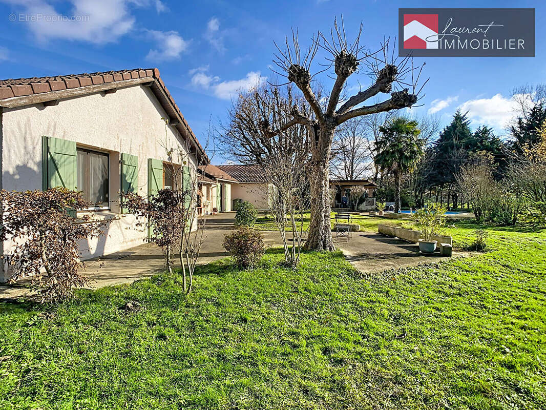 Maison à PONT-DE-VAUX