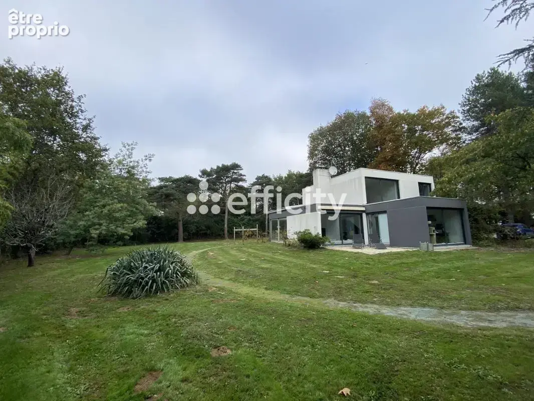 Maison 8 pièces 233 m² à vendre à Coueron (44220) - photo 2