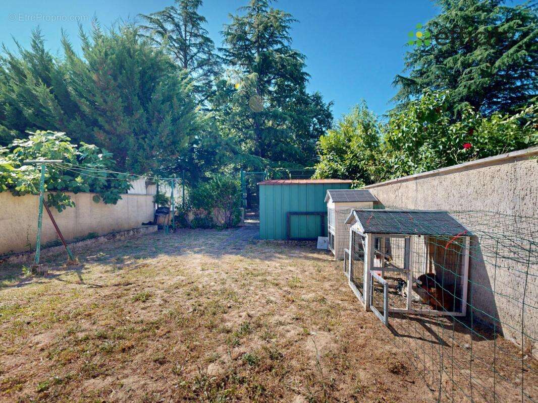 Maison 113 m² à Saint-Fons  - photo 20