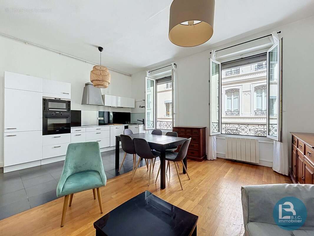 Appartement à LYON-6E