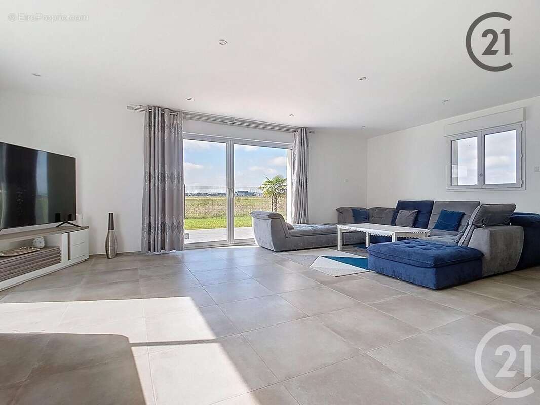 Maison à ROSIERES-PRES-TROYES