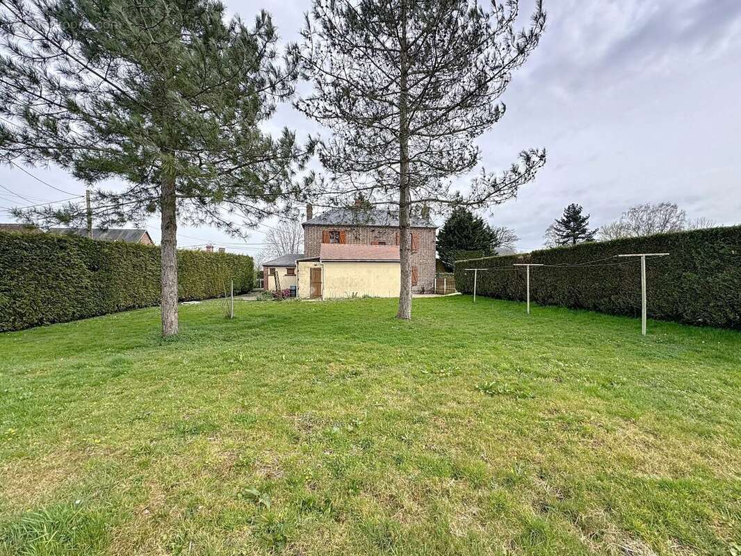 Maison à CASTILLON-EN-AUGE