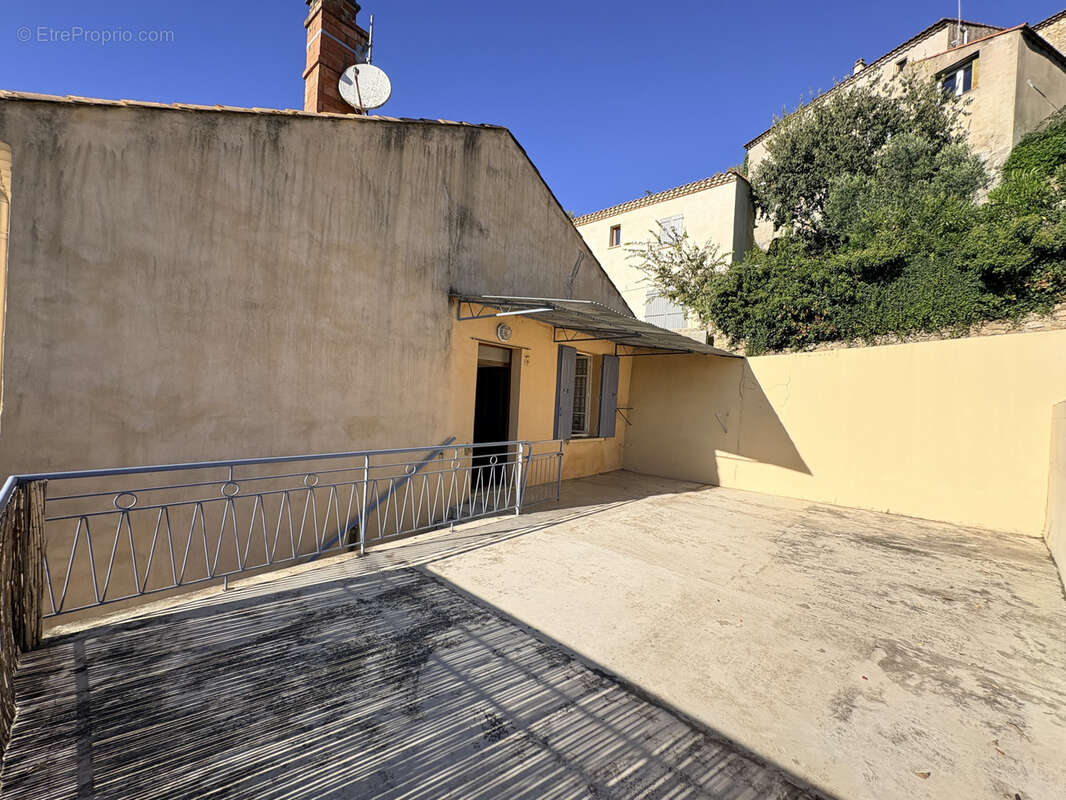 Maison à MOUSSAC