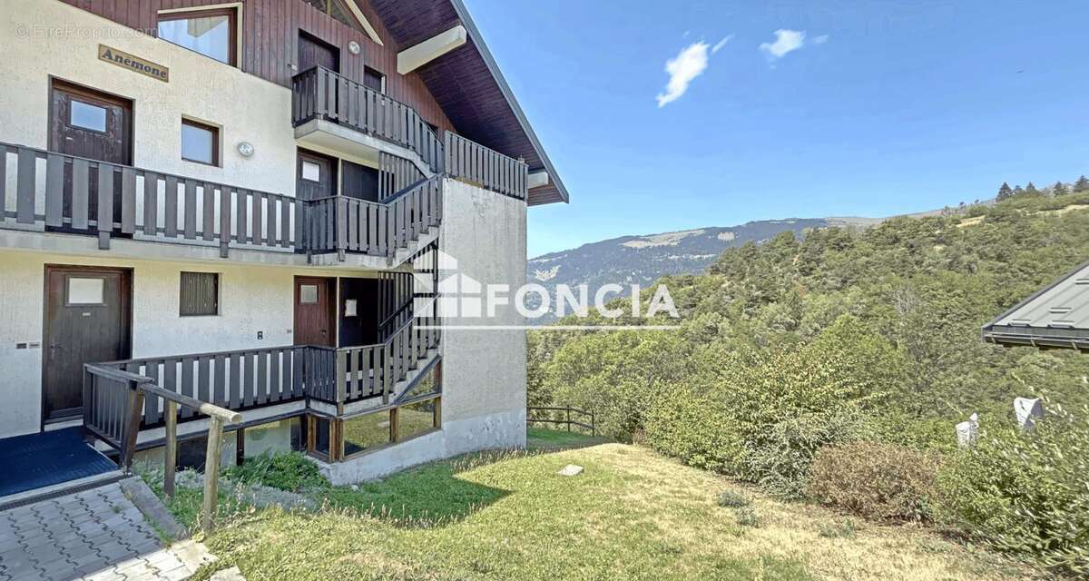 Triplex meublé avec terrasse : vue panoramique ! - photo 13