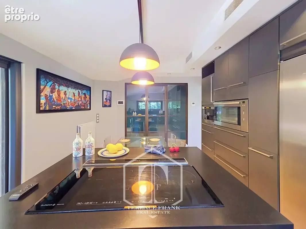 Villa de caractère – Plus de 240 m² – 5 chambres – Piscine – Jardin - photo 17