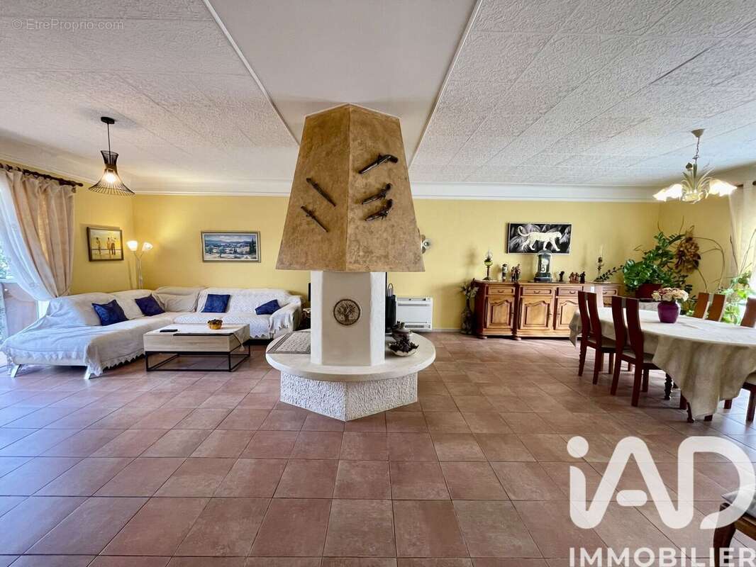 Photo 3 - Maison à LORGUES