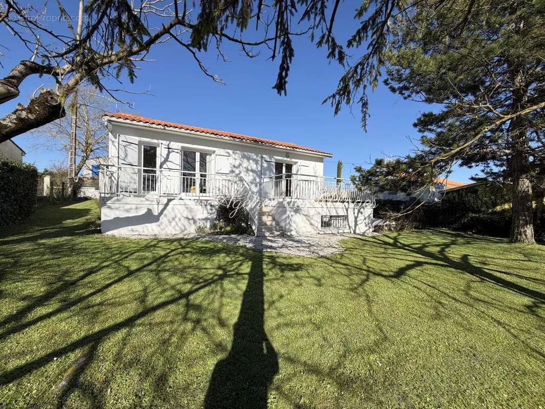 Maison à MESCHERS-SUR-GIRONDE