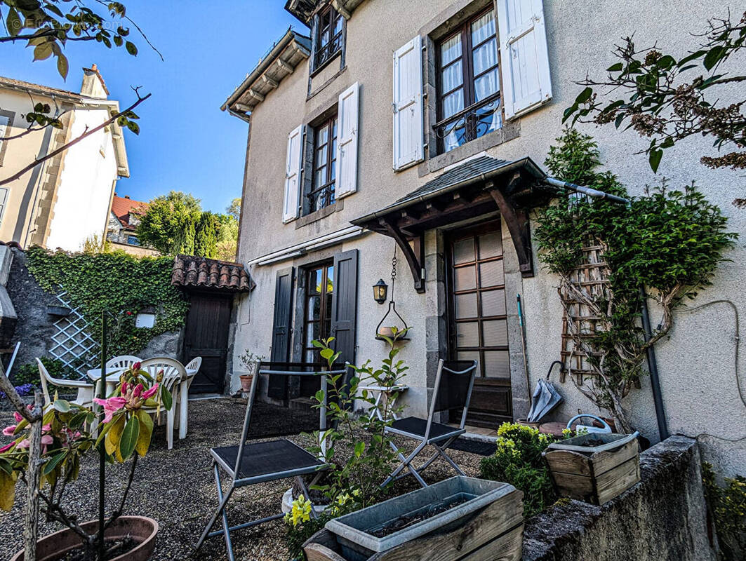 Appartement à AURILLAC