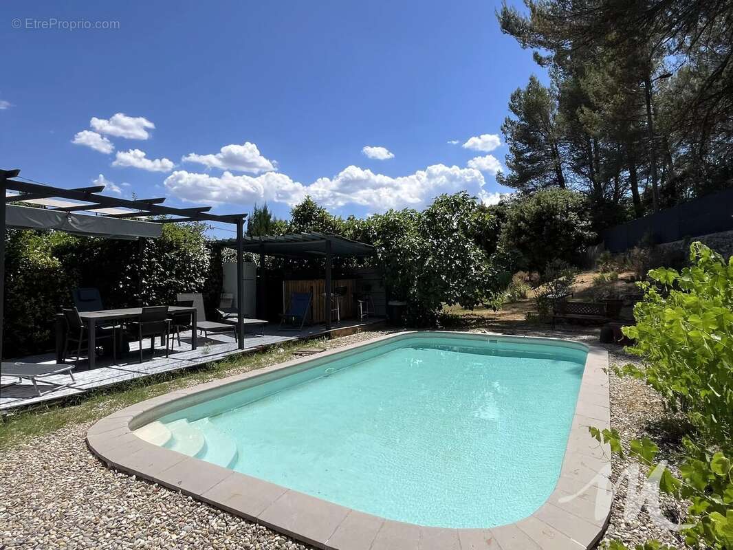 Maison à BARJOLS