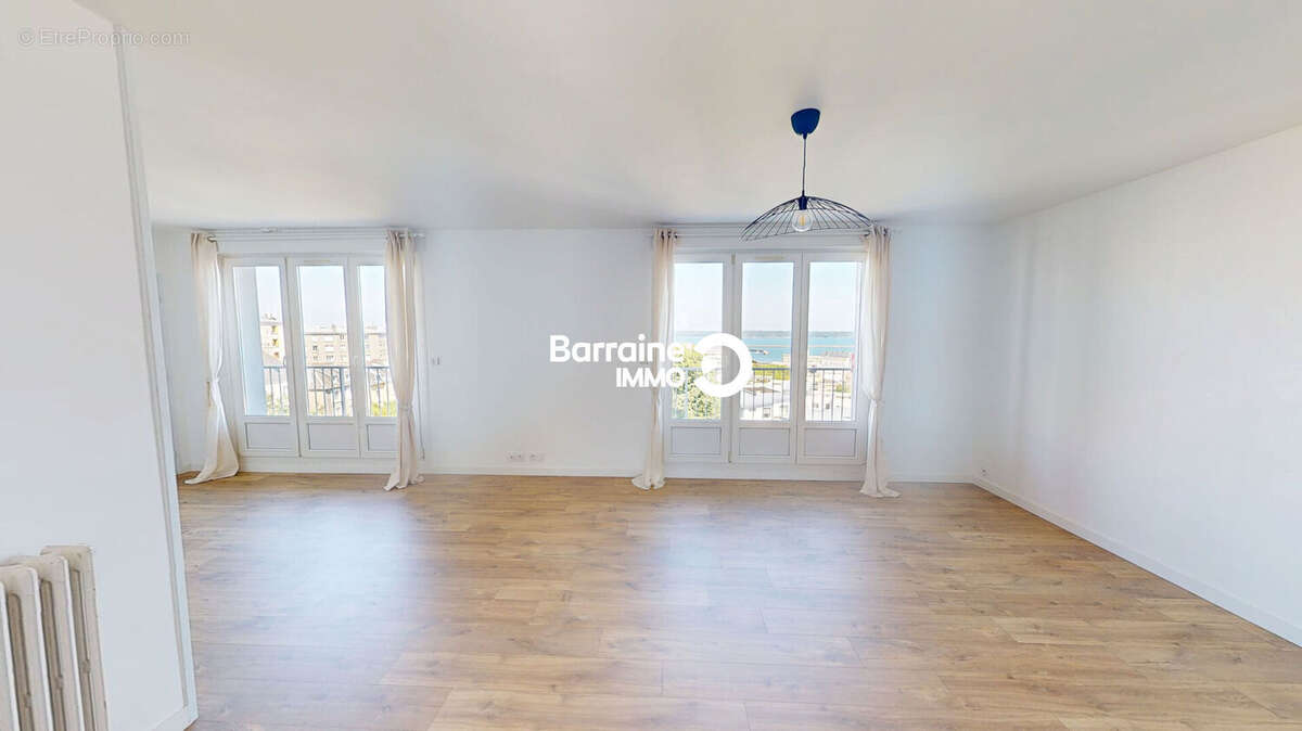 A vendre brest corniche appartement t4 ascenseur balcon vue mer - photo 11