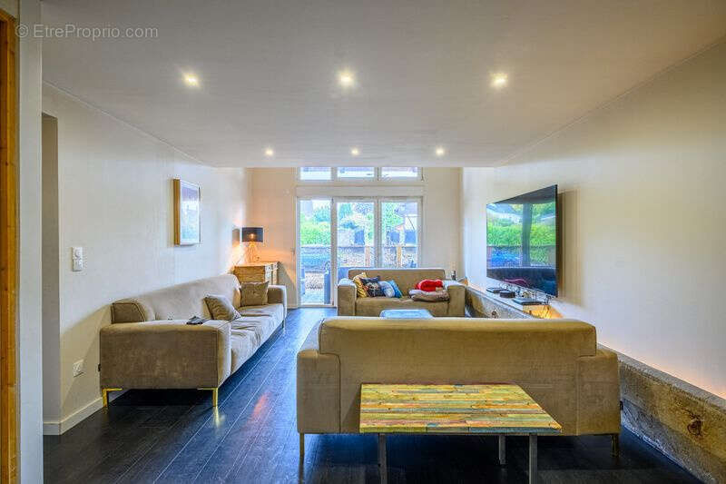 Maison à CHAVANNES-SUR-L&#039;ETANG