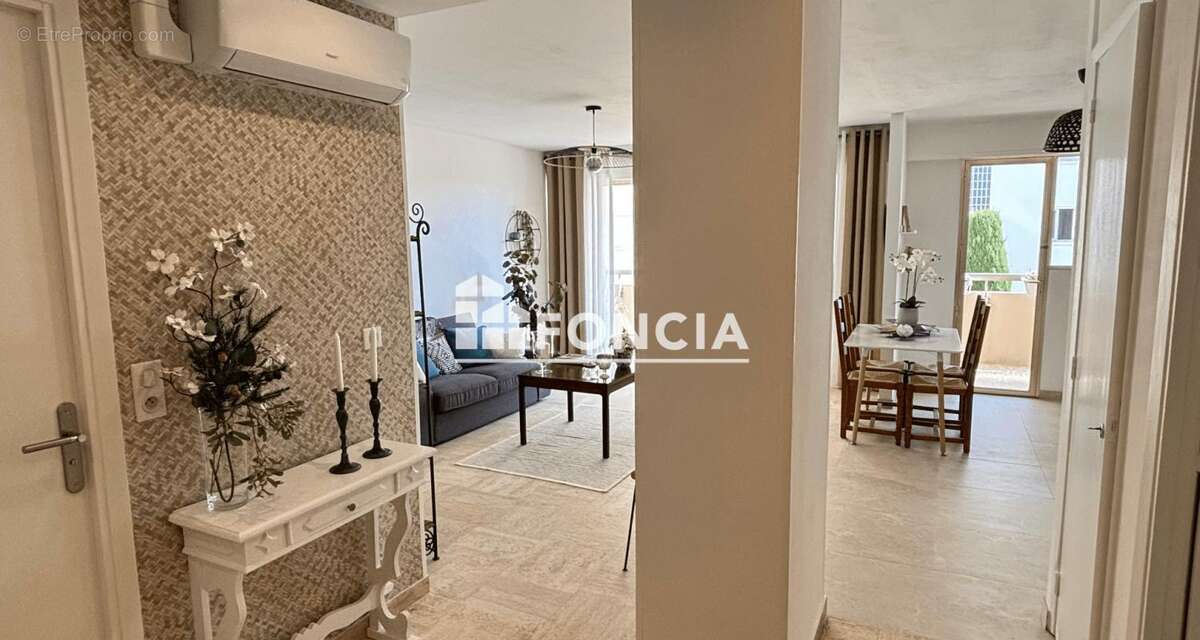 Appartement à LE CANNET