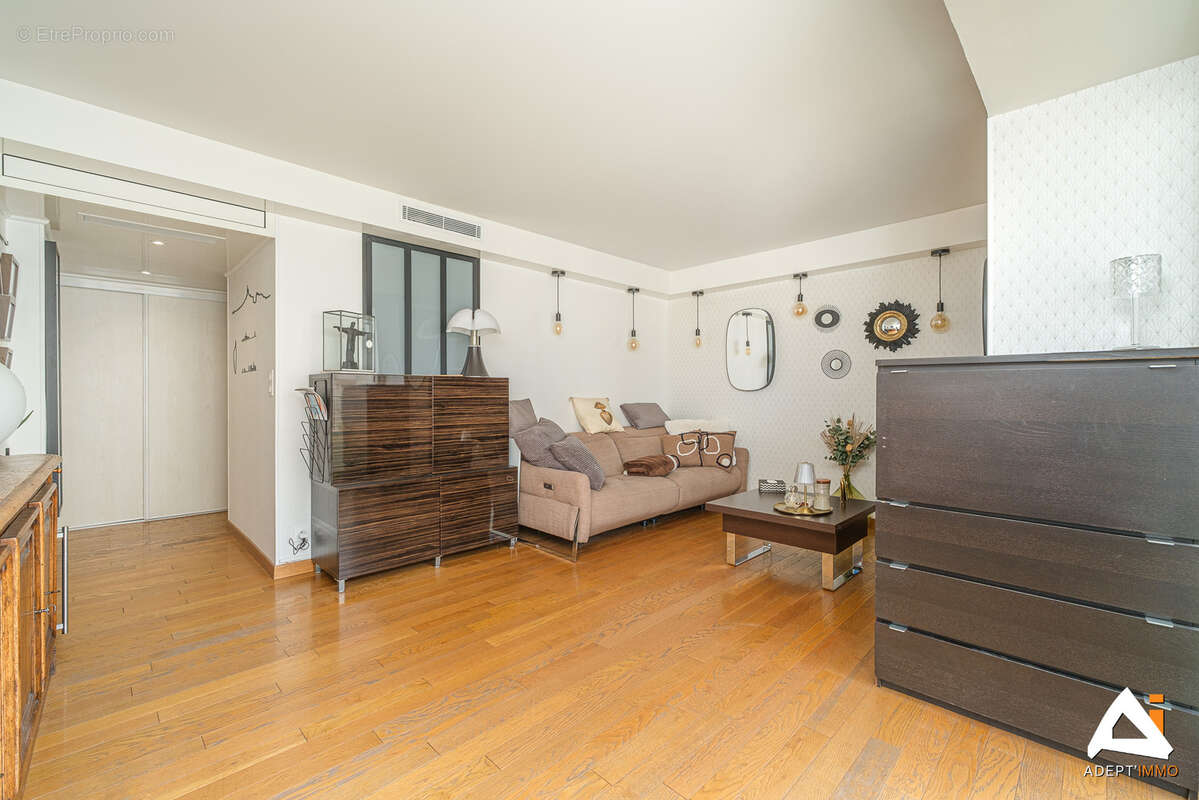 Appartement à MARSEILLE-7E