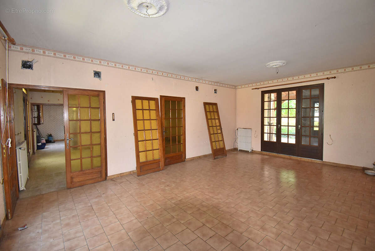 Maison Hampigny 10 pièces 241 m2 - photo 4