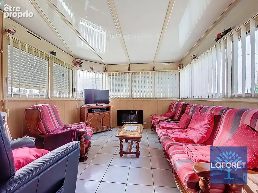 Maison familiale sur sous-sol complet  Proche de toutes les commodités - photo 4