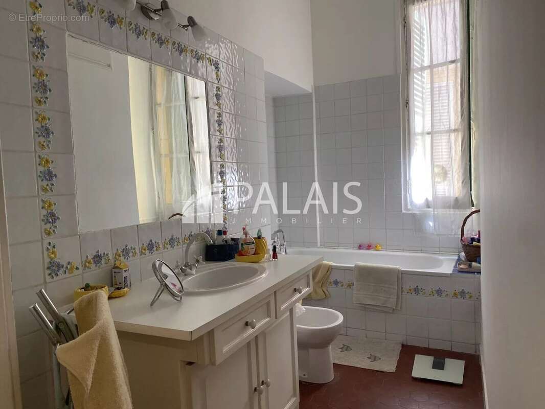 2 pièces avec balcon vieux Nice - photo 11
