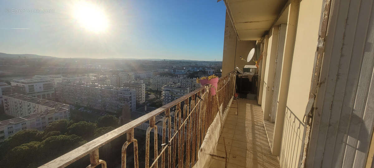 A VENDRE INVESTISSEUR : Appartement avec locataire 4 pièces   76 m2   Quartier dynamique et recherché - photo 2