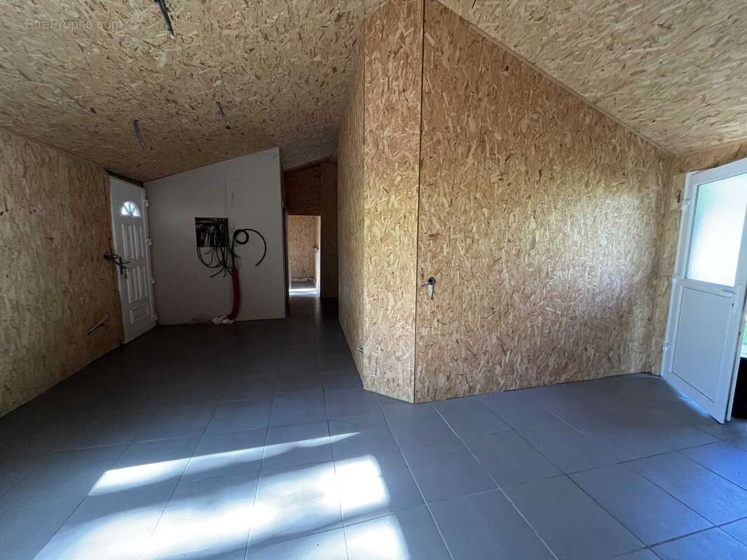 Maison à ROUMAZIERES-LOUBERT