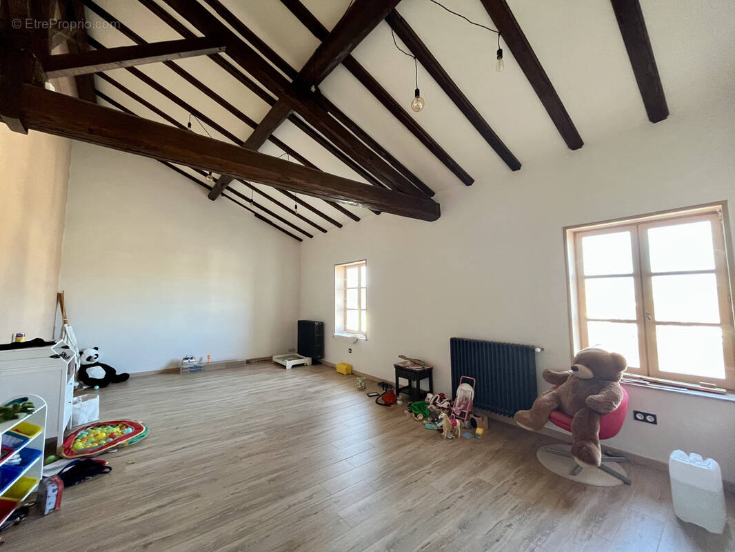 Maison à CORCELLES-EN-BEAUJOLAIS