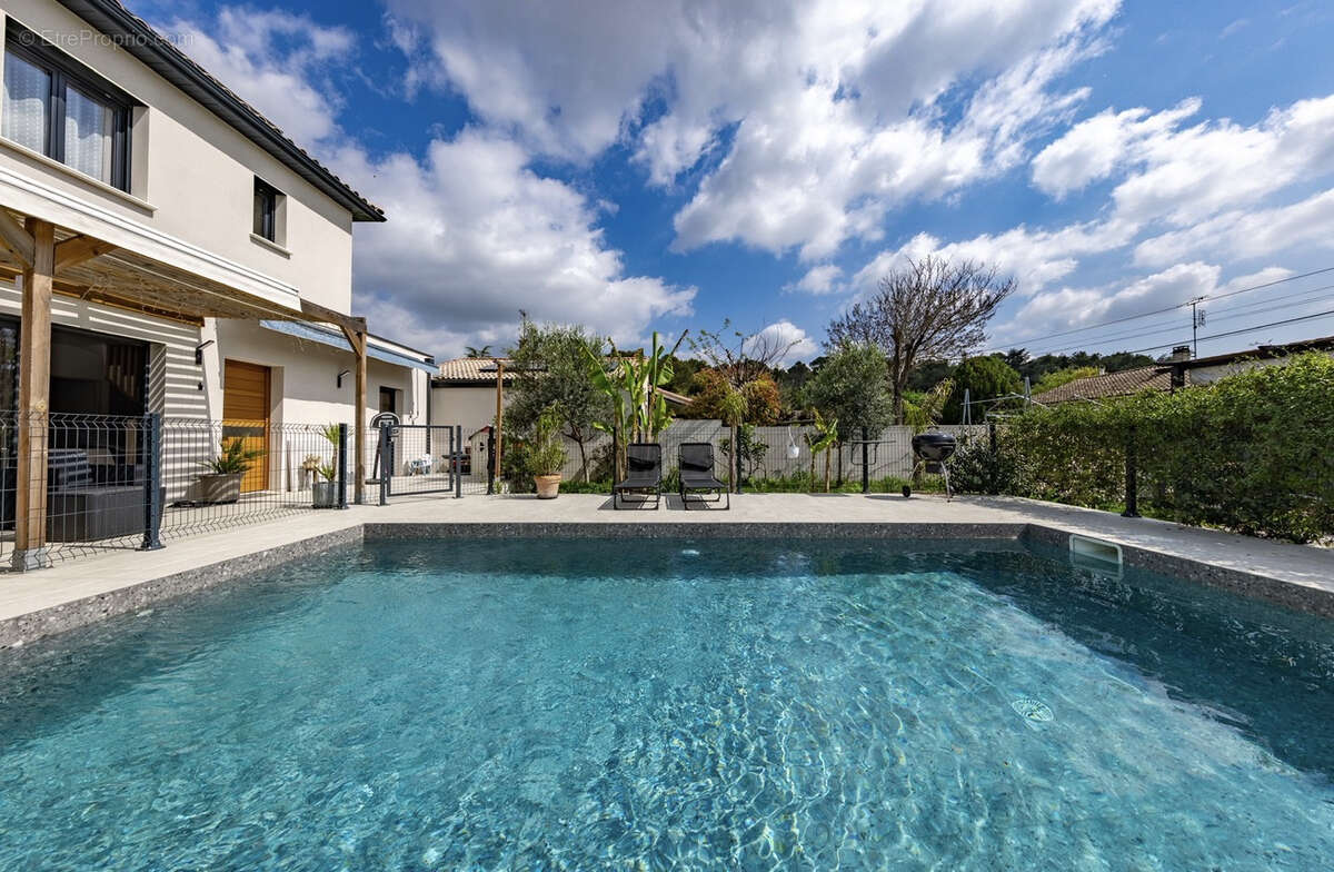 Maison à AIGUES-VIVES