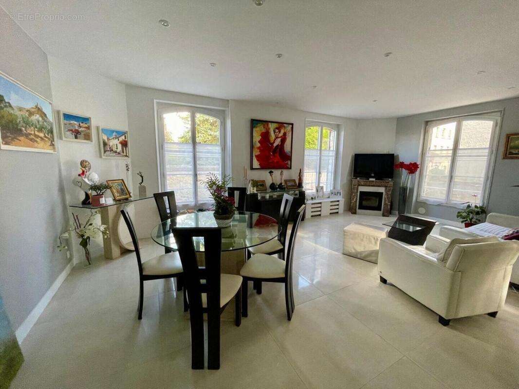 Maison à FONTAINEBLEAU