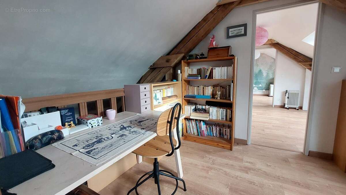 Maison à AVRILLY