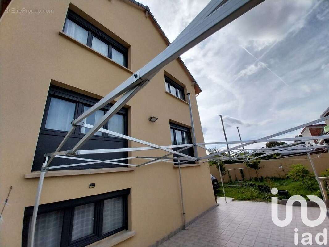 Photo 2 - Maison à MONTFERMEIL