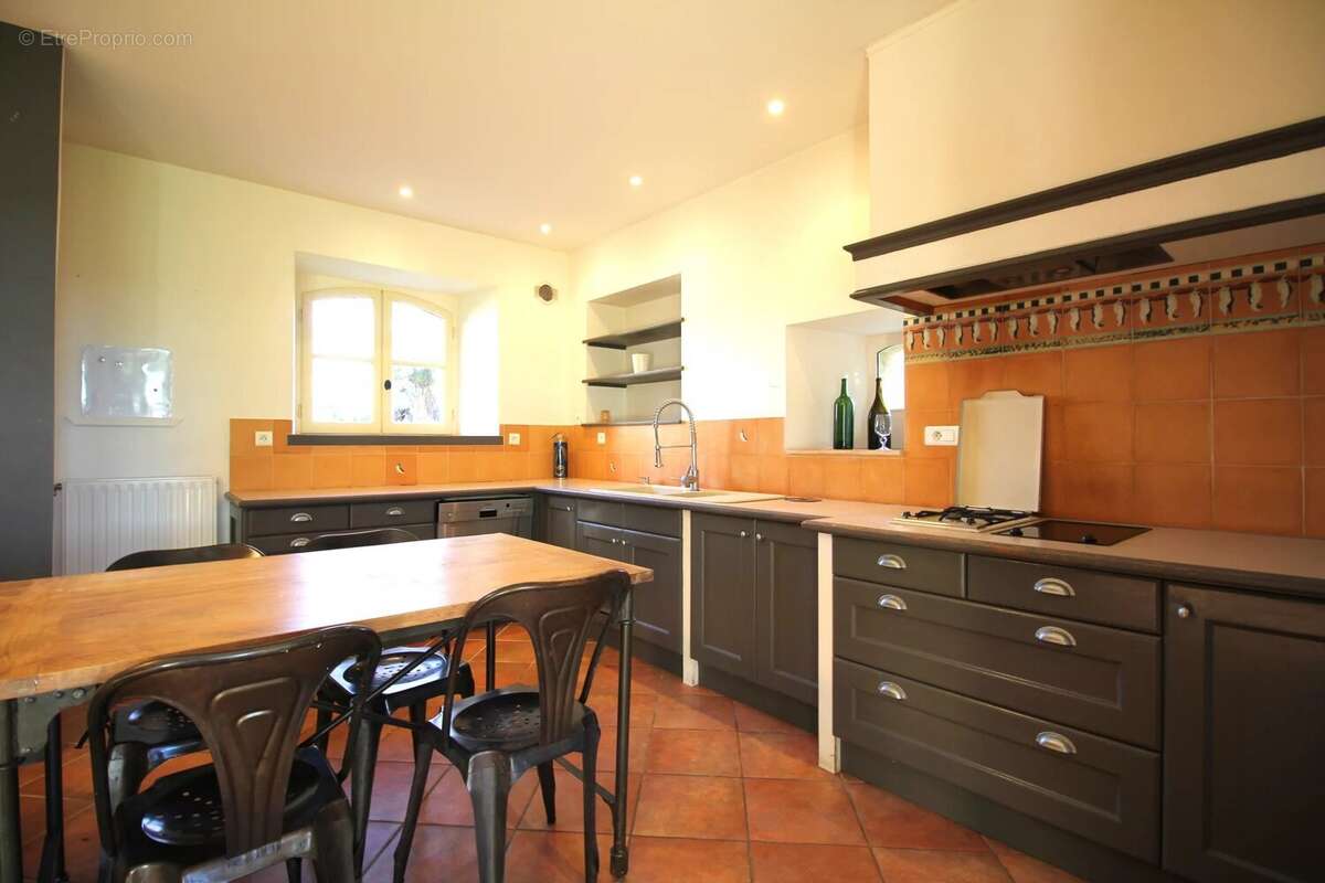 Maison à PUY-L'EVEQUE